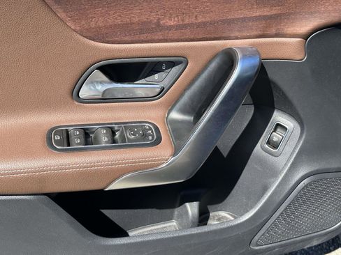 Used 2022 Mercedes-Benz A 220 4MATIC image 13