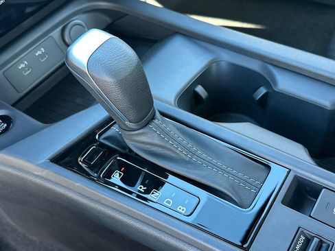 Used 2026 Nissan Sentra SV w/ Floor Mat Package image 31