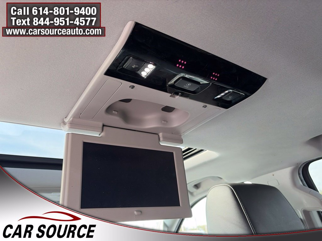 Used 2018 GMC Yukon SLT w/ Open Road Package AWD/4WD image 12