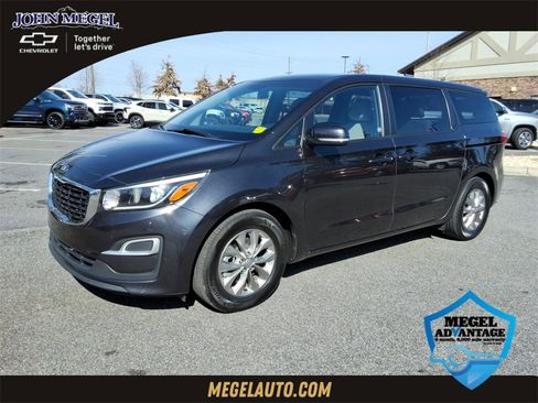 Used 2021 Kia Sedona LX image 1