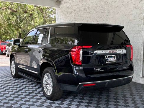 Used 2023 GMC Yukon SLT w/ SLT Premium Package AWD/4WD image 8