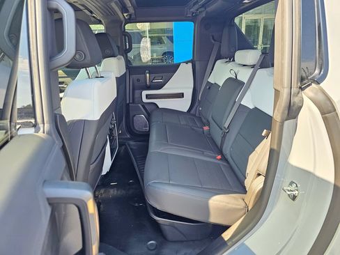 Used 2024 GMC Hummer EV 2X AWD/4WD image 17