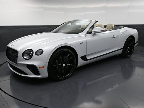 Used 2024 Bentley Continental GT AWD/4WD image 36