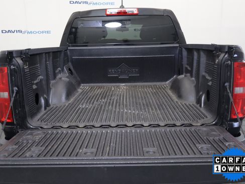 Used 2022 Chevrolet Colorado W/T w/ Custom Special Edition RWD image 17