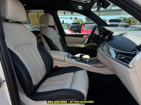 Used 2019 BMW X7 xDrive40i w/ Premium Package AWD/4WD image 42