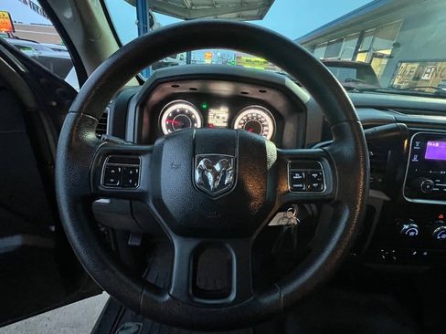 Used 2015 RAM 1500 Tradesman AWD/4WD image 18