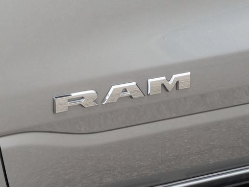 Certified 2025 RAM 1500 Big Horn AWD/4WD image 10