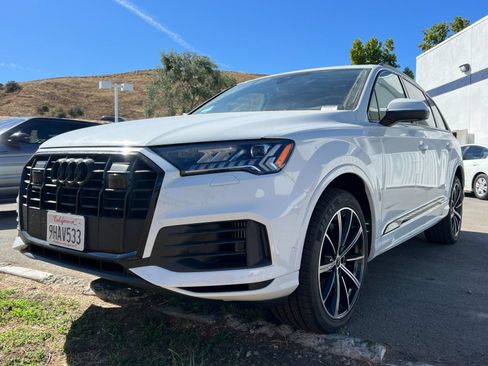 Used 2023 Audi Q7 3.0T Premium Plus w/ Premium Plus Package AWD/4WD image 2