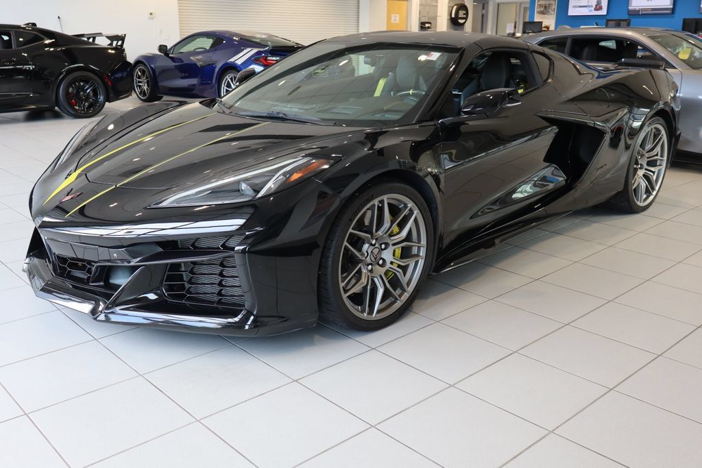 Used 2023 Chevrolet Corvette Z06 RWD image 33