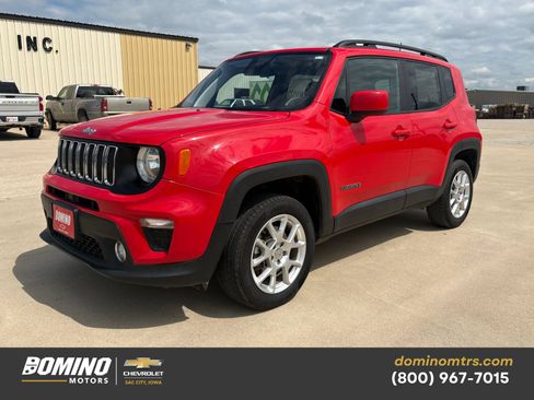 Used 2019 Jeep Renegade Latitude AWD/4WD image 1