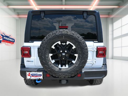 Used 2024 Jeep Wrangler Unlimited Rubicon 4xe AWD/4WD image 32