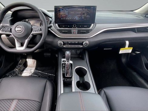New 2026 Nissan Altima 2.5 SR FWD image 6
