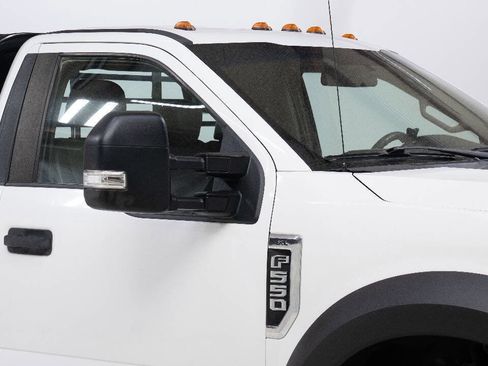Used 2018 Ford F550 4x4 Regular Cab Super Duty image 13