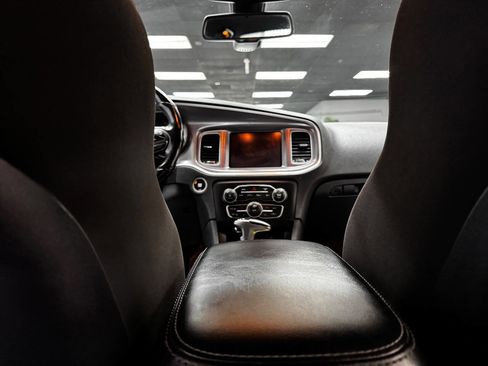 Used 2022 Dodge Charger R/T image 38