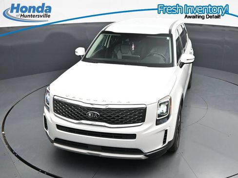 Used 2020 Kia Telluride LX AWD/4WD image 18