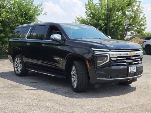 New 2025 Chevrolet Suburban Premier w/ Sun And Tow Package image 5
