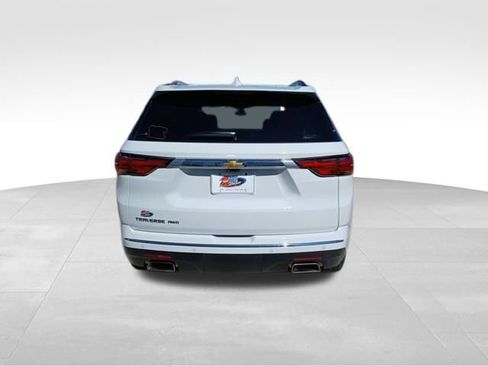 Used 2023 Chevrolet Traverse High Country w/ LPO, Floor Liner Package AWD/4WD image 4