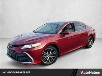 Used 2022 Toyota Camry XLE FWD video 1