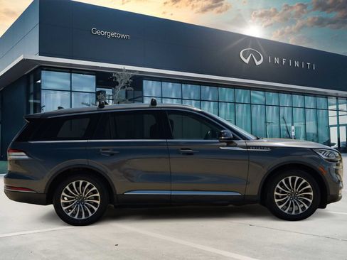 Used 2020 Lincoln Aviator Reserve w/ Equipment Group 201A RWD image 4