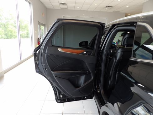 Used 2016 Lincoln MKC Reserve AWD/4WD image 17