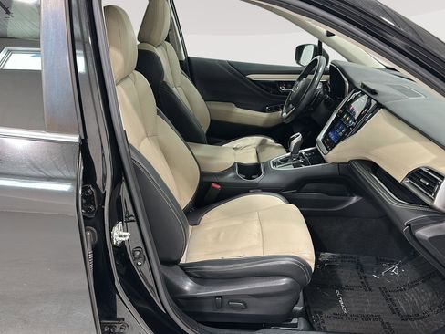 Used 2021 Subaru Outback Limited image 27