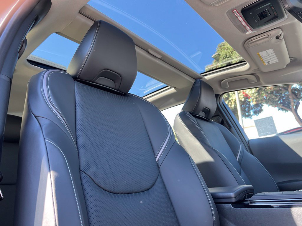New 2027 Toyota Prius Limited AWD/4WD image 18