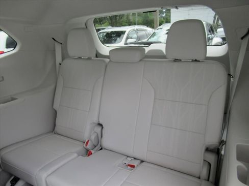 New 2026 Buick Enclave Avenir w/ Super Cruise Package image 33