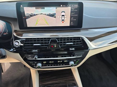 Used 2021 BMW 540i w/ Convenience Package RWD image 21