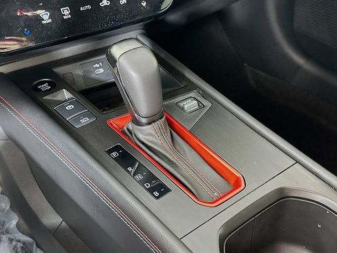 Certified 2025 Nissan Kicks SR AWD/4WD image 23
