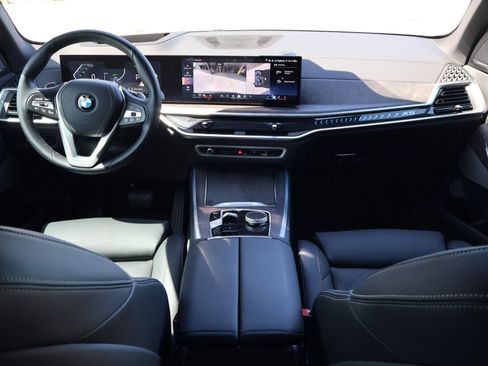 Used 2024 BMW X5 sDrive40i w/ Premium Package image 21