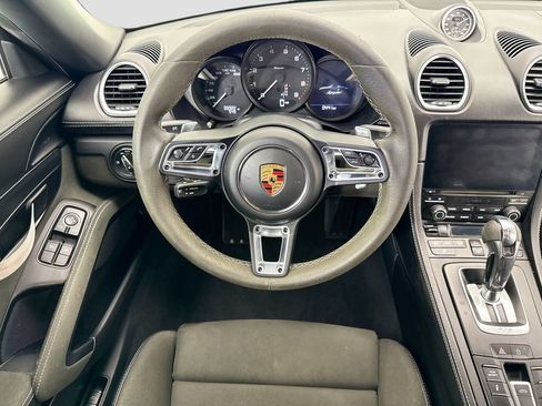 Certified 2022 Porsche 718 Boxster Spyder RWD image 12