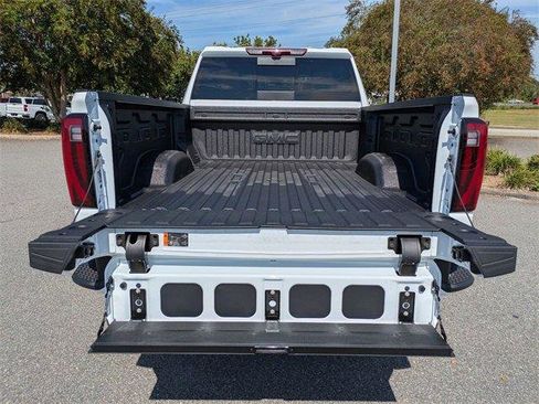New 2026 GMC Sierra 2500 Denali w/ Denali Reserve Package image 14