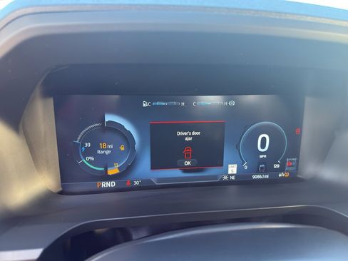 Used 2024 Ford F150 Lightning Flash image 10