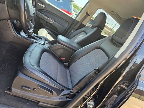 Used 2019 Chevrolet Colorado Z71 image 6