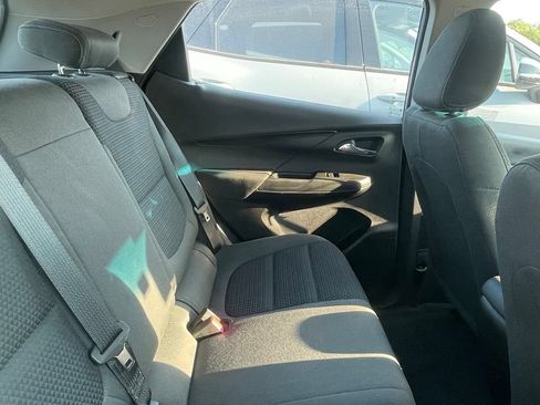 Used 2023 Chevrolet Bolt LT FWD image 9