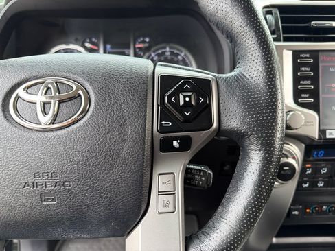 Used 2024 Toyota 4Runner Limited AWD/4WD image 18