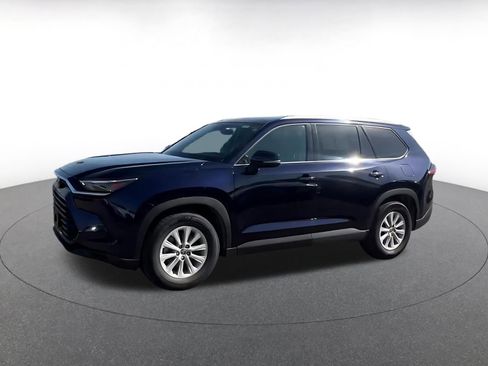 Used 2025 Toyota Grand Highlander FWD image 8