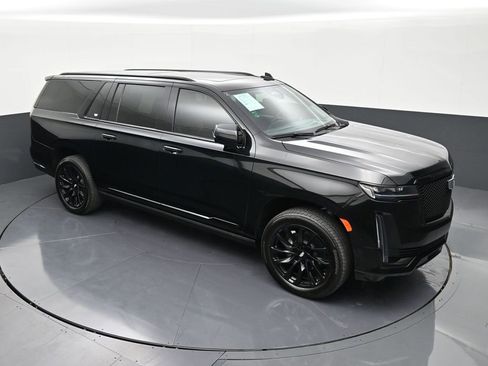 Certified 2024 Cadillac Escalade ESV Sport Platinum w/ LPO, ONYX Package RWD image 18