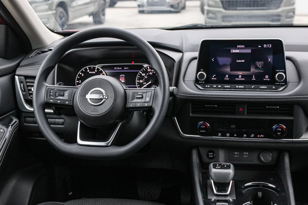 Used 2024 Nissan Rogue SV FWD image 14