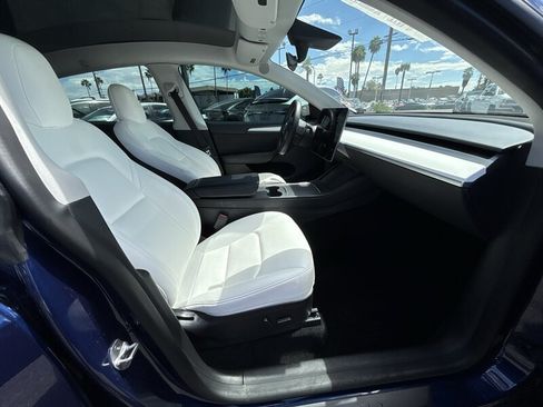 Used 2022 Tesla Model Y Performance AWD/4WD image 18