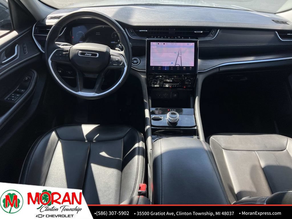 Used 2023 Jeep Grand Cherokee Limited AWD/4WD image 15