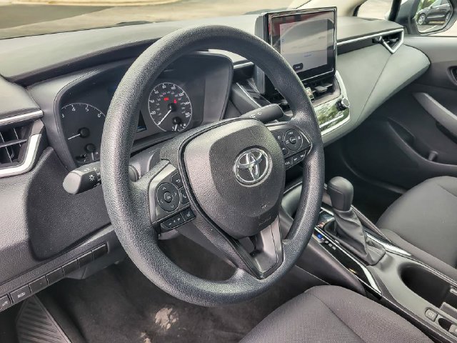 Used 2024 Toyota Corolla LE FWD image 7
