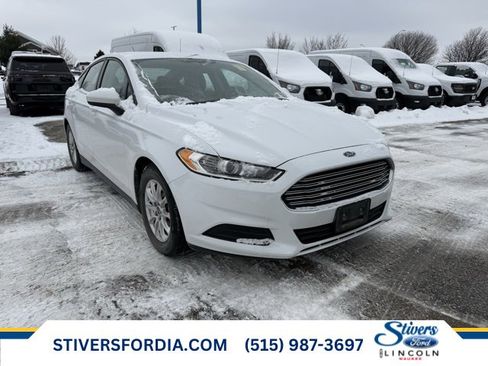 Used 2015 Ford Fusion S image 1