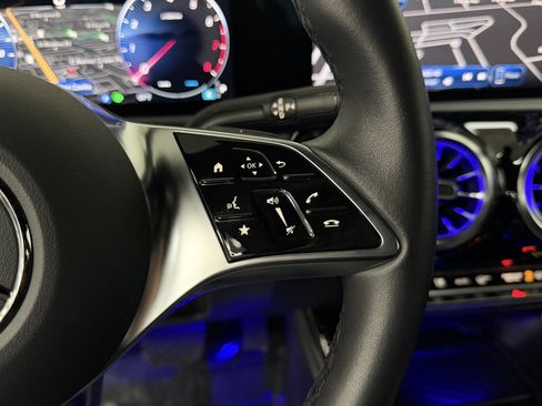 Certified 2025 Mercedes-Benz CLA 250 4MATIC image 30