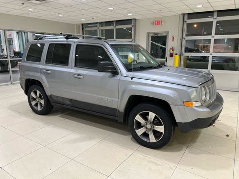 Used 2017 Jeep Patriot High Altitude image 1