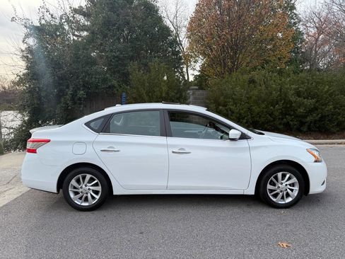 Used 2015 Nissan Sentra SV w/ Style Package image 6