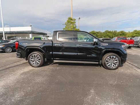Used 2025 GMC Sierra 1500 Denali w/ Denali Reserve Package AWD/4WD image 11