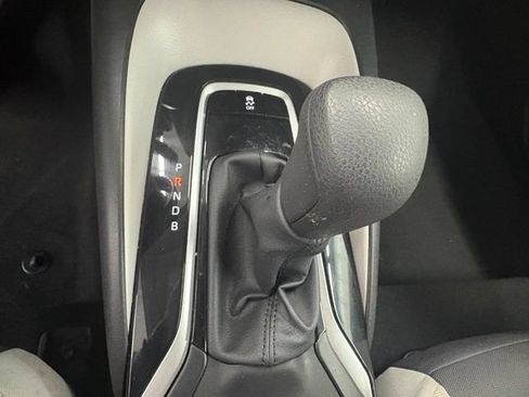 Used 2024 Toyota Corolla LE FWD image 28