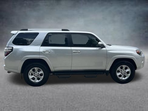 Used 2021 Toyota 4Runner SR5 Premium w/ Moonroof Package RWD image 6