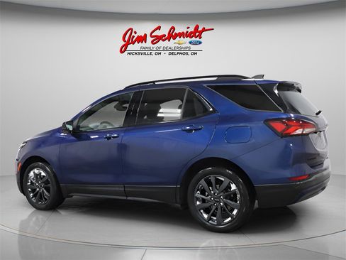 Used 2023 Chevrolet Equinox RS image 4